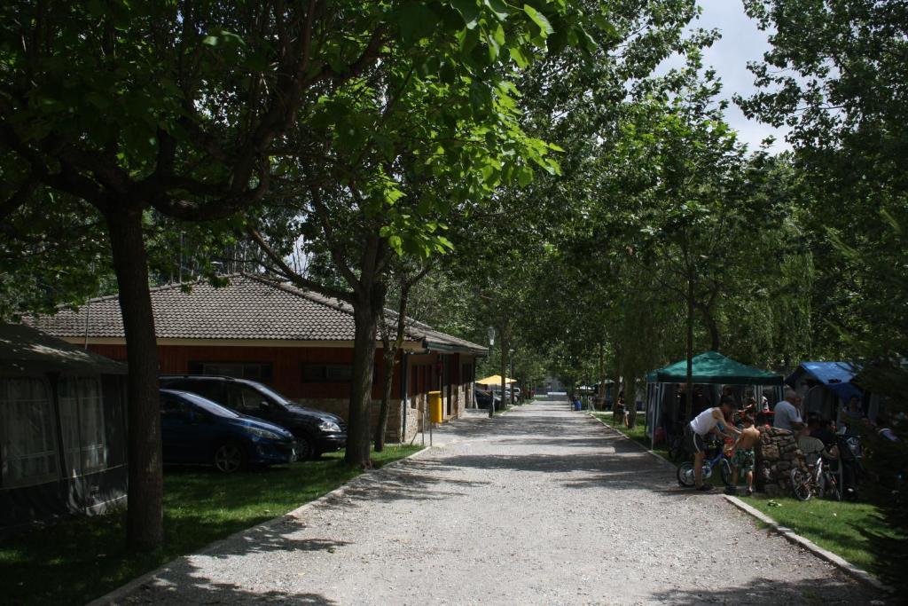 Bungalows Conca De Ter Vilallonga de Ter Zewnętrze zdjęcie