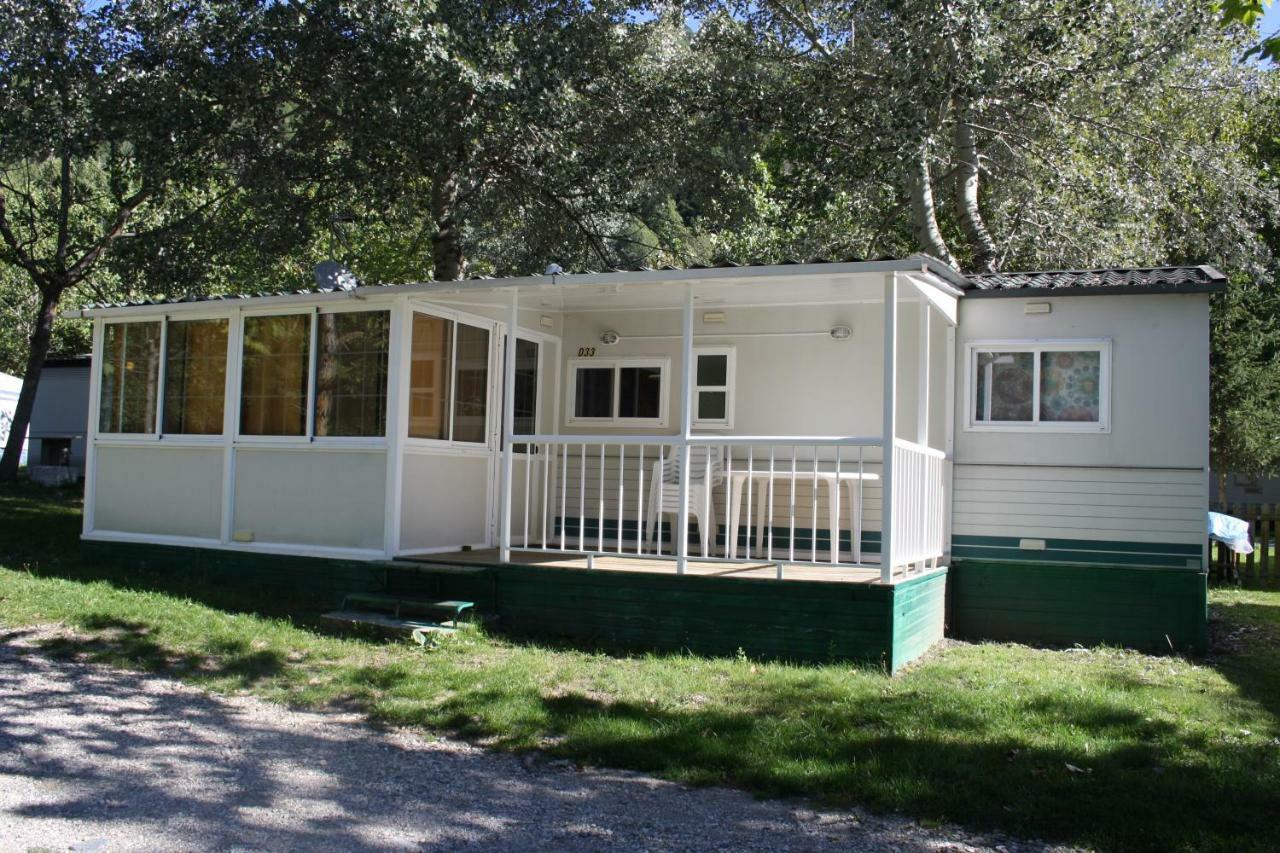 Bungalows Conca De Ter Vilallonga de Ter Zewnętrze zdjęcie